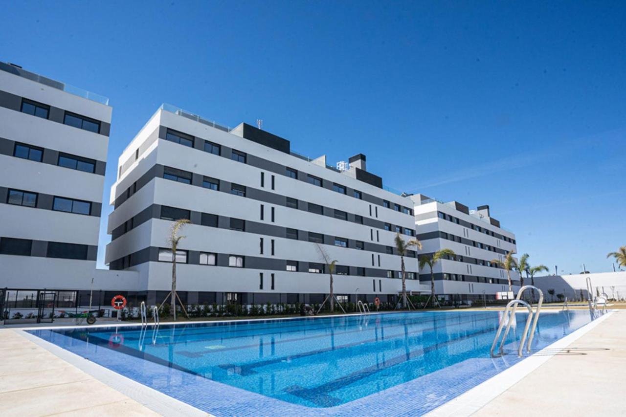 Alamar P&O Corporate Accommodation ตอร์เรโมลิโนส ภายนอก รูปภาพ